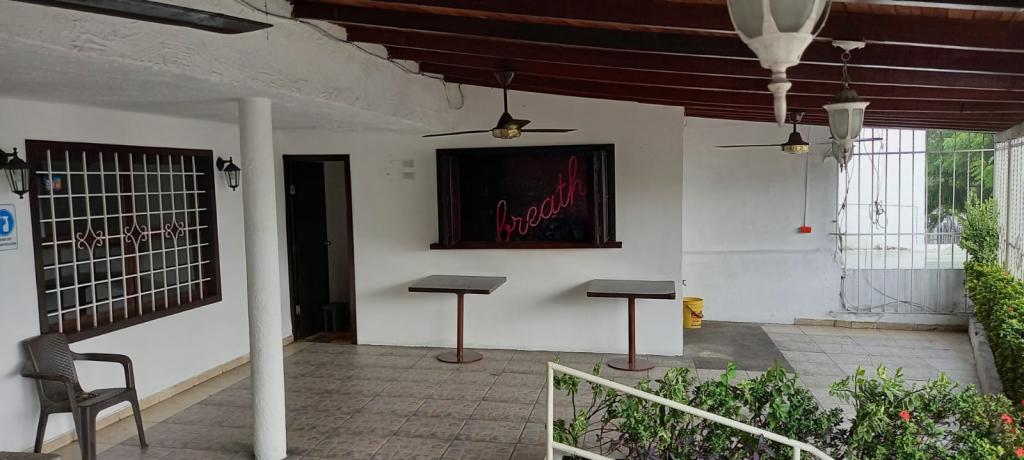 CASA-LOCAL EN ARRIENDO/VENTA – LOS JOBOS – BARRANQUILLA