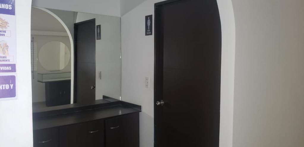 CASA-LOCAL EN ARRIENDO – VILLA COUNTRY – BARRANQUILLA