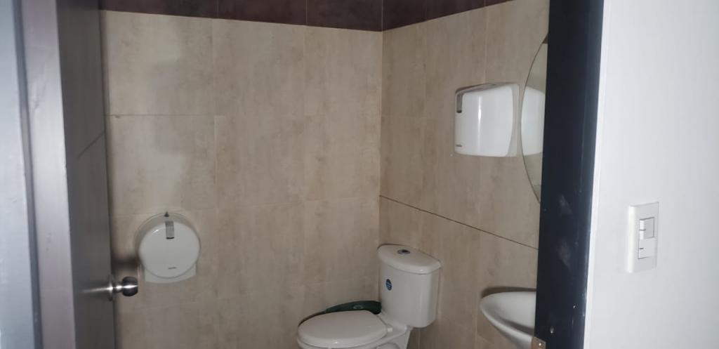 CASA-LOCAL EN ARRIENDO – VILLA COUNTRY – BARRANQUILLA