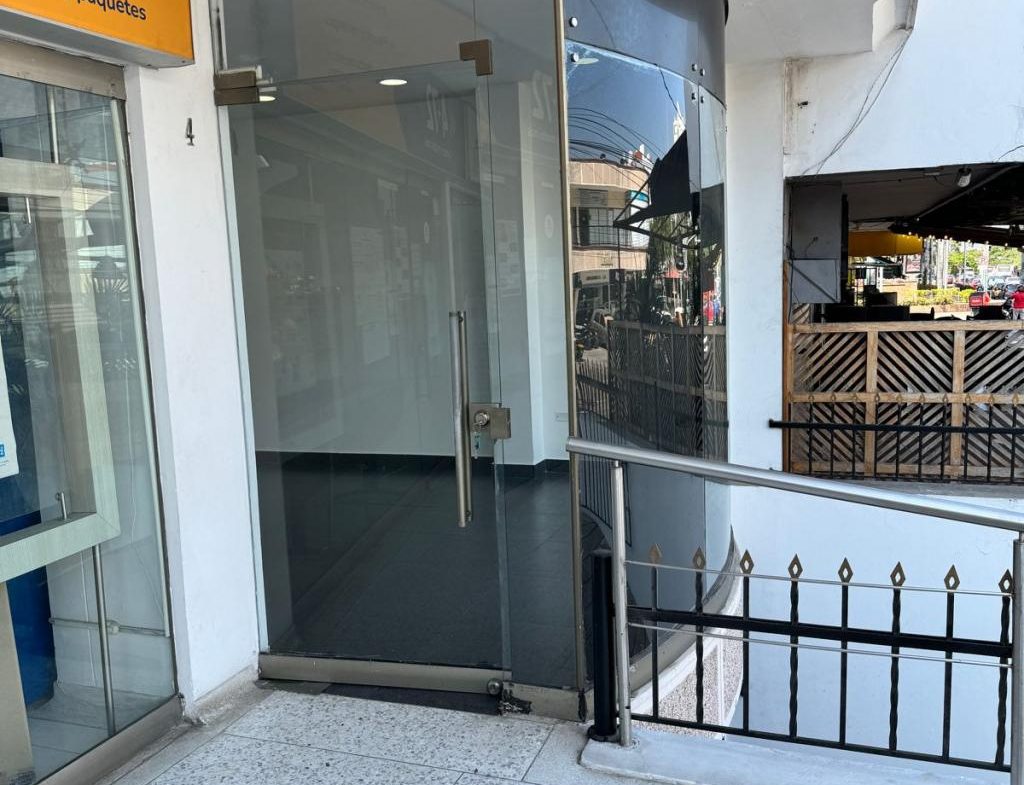 LOCAL EN ARRIENDO – GRANADILLO – BARRANQUILLA
