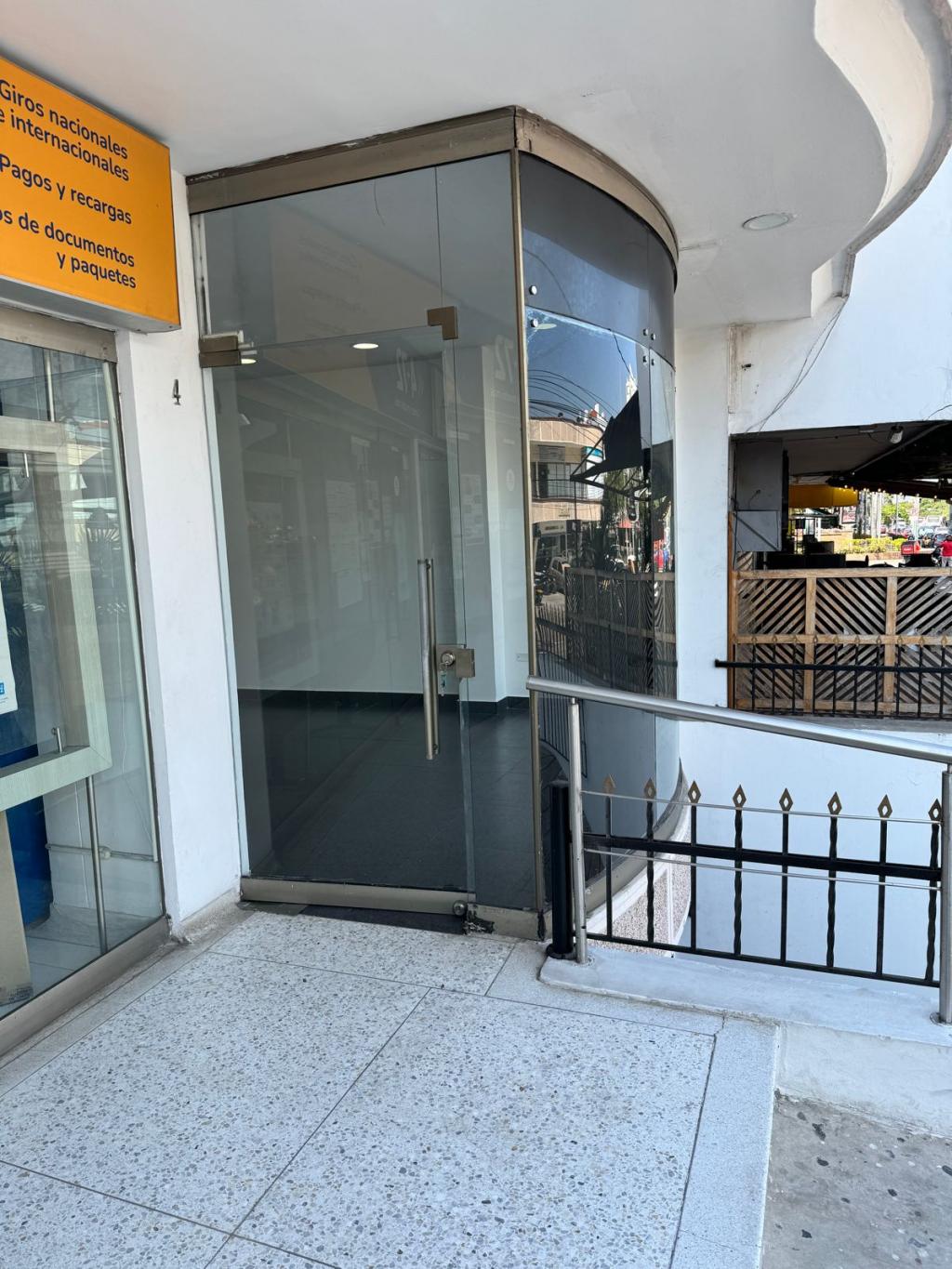 LOCAL EN ARRIENDO – GRANADILLO – BARRANQUILLA