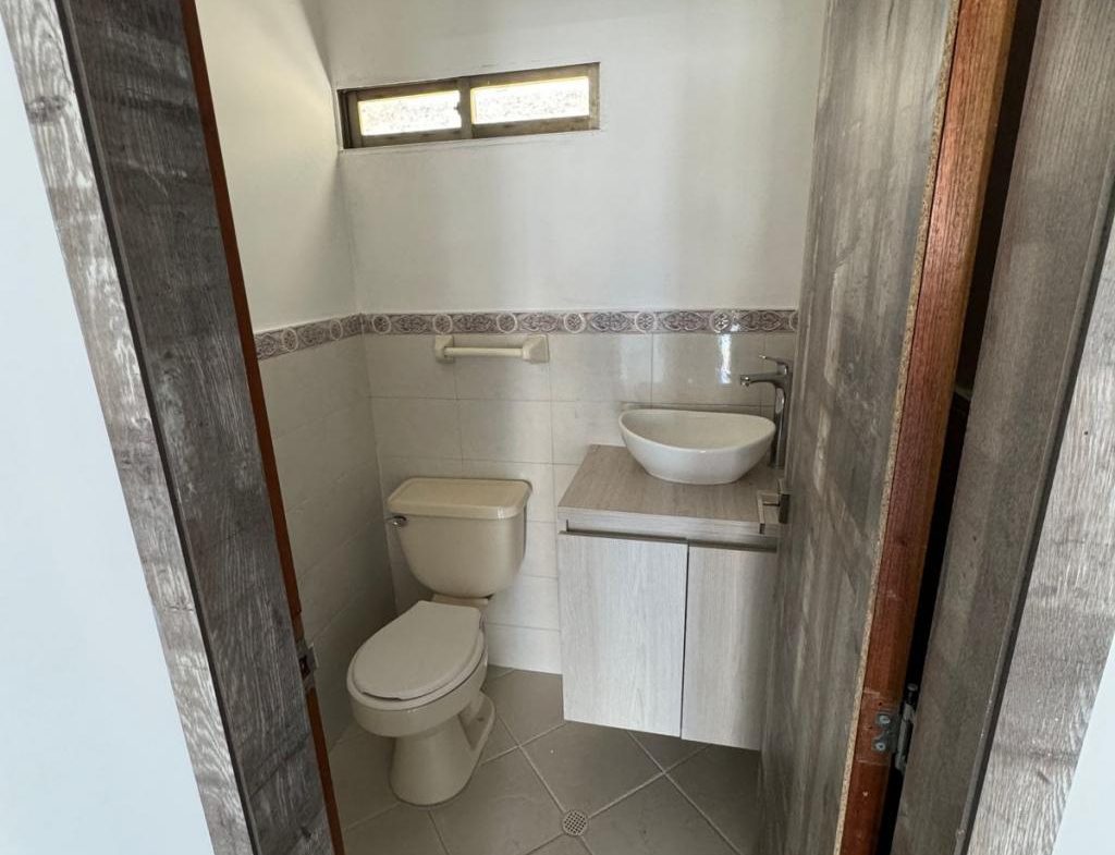 LOCAL EN ARRIENDO – GRANADILLO – BARRANQUILLA
