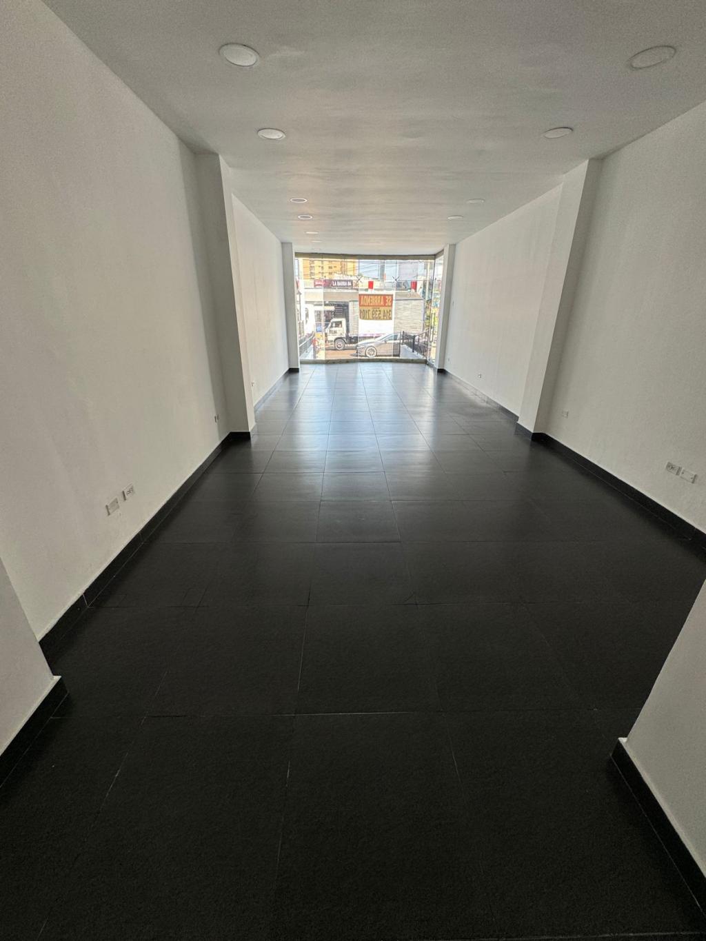 LOCAL EN ARRIENDO – GRANADILLO – BARRANQUILLA