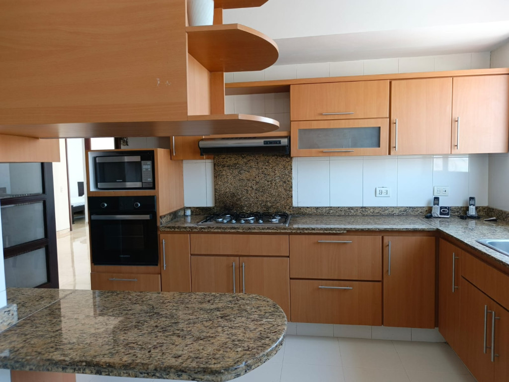 APARTAMENTO EN ARRIENDO – ALTOS DE RIOMAR – BARRANQUILLA