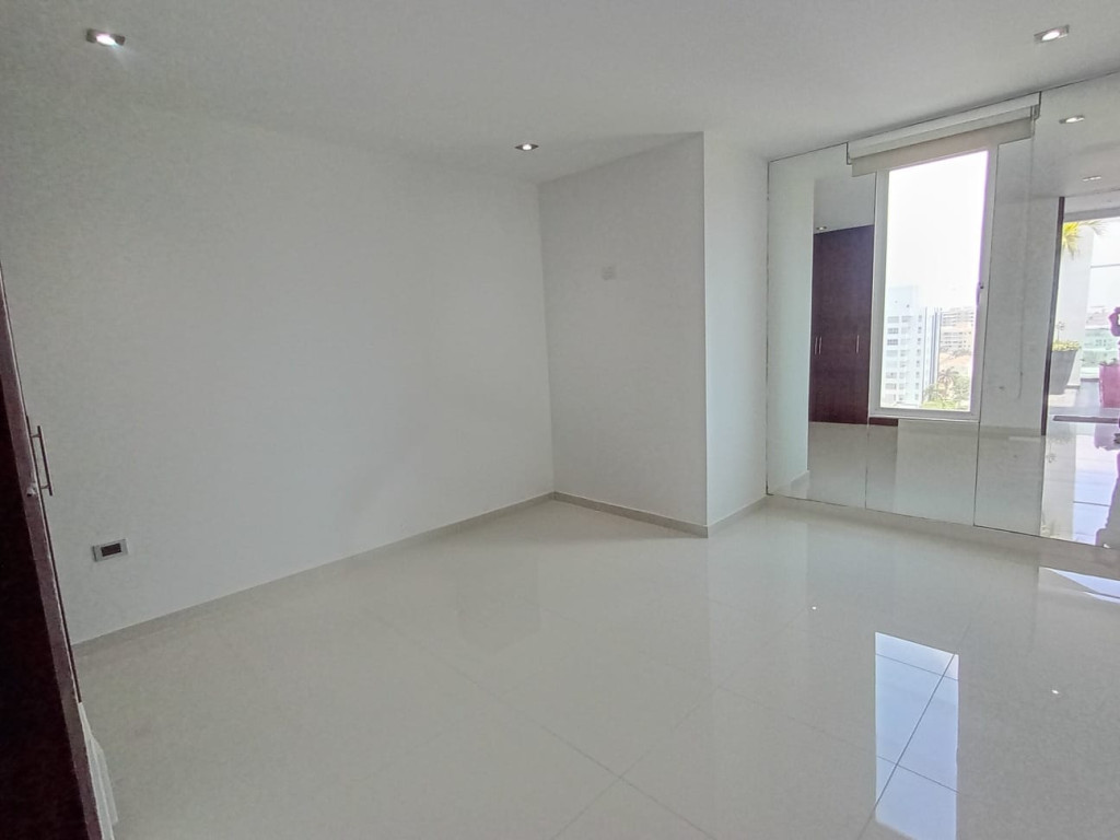 APARTAMENTO EN VENTA – ALTOS DE RIOMAR – BARRANQUILLA