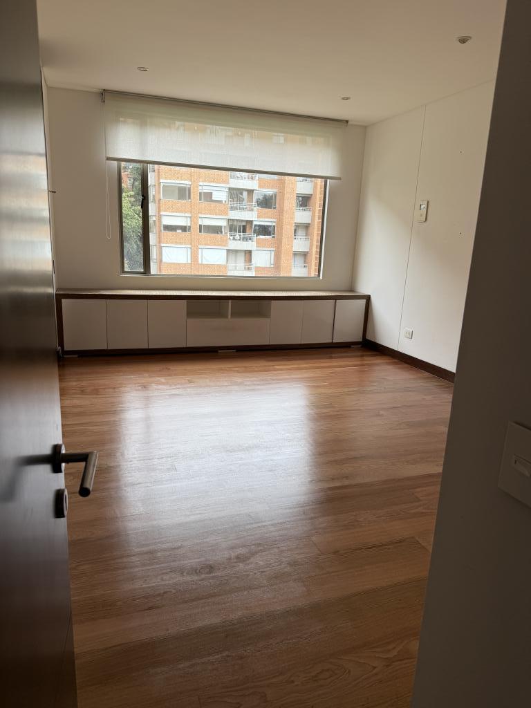 APARTAMENTO EN ARRIENDO – BOSQUES DE LA CAÑADA (USAQUÉN) – BOGOTÁ
