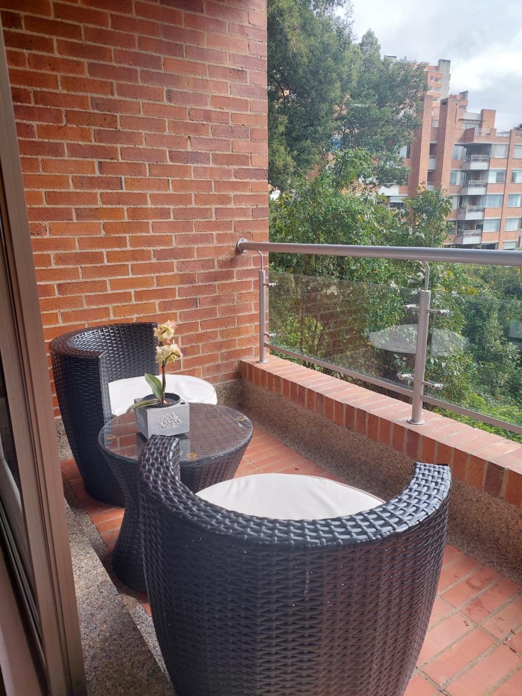 APARTAMENTO EN ARRIENDO – BOSQUES DE LA CAÑADA (USAQUÉN) – BOGOTÁ