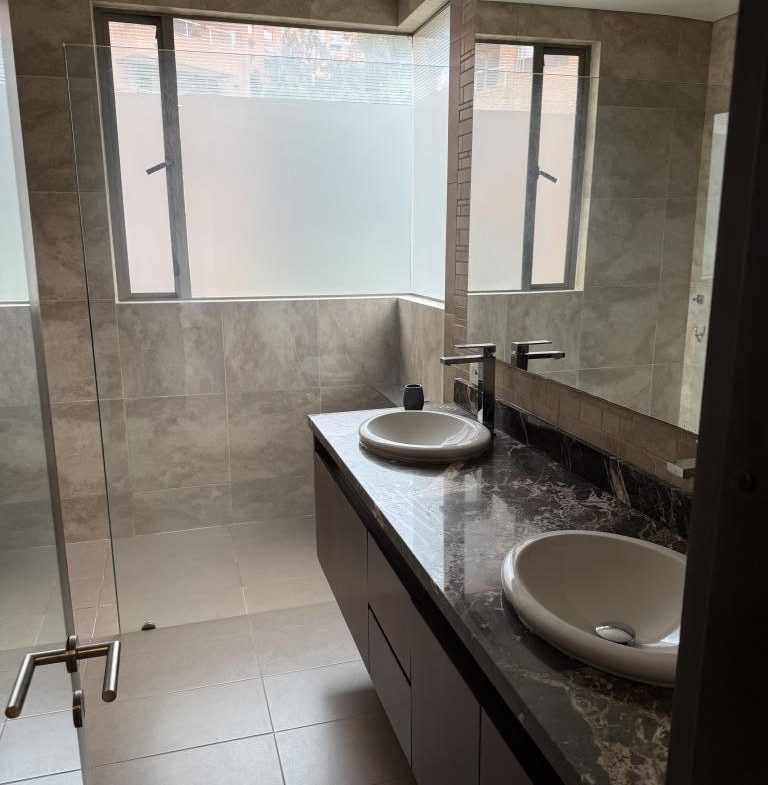 APARTAMENTO EN ARRIENDO – BOSQUES DE LA CAÑADA (USAQUÉN) – BOGOTÁ
