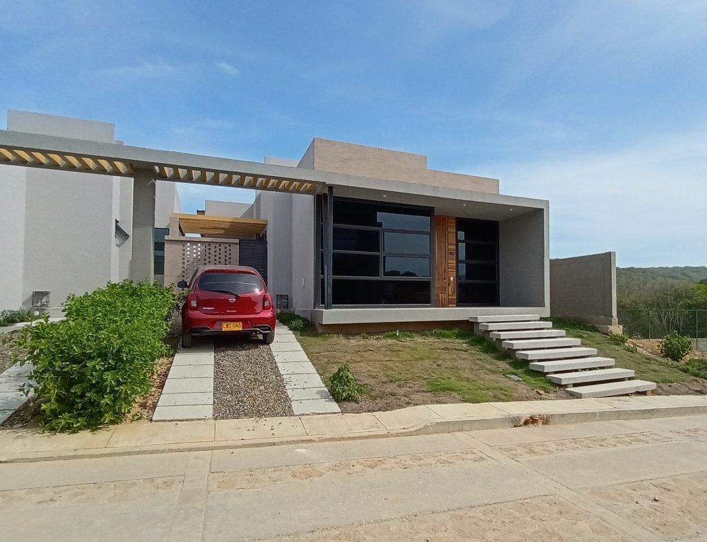 CASA CAMPESTRE EN VENTA – BAJO OSTION-RIVIERA DEL MAR – TUBARÁ
