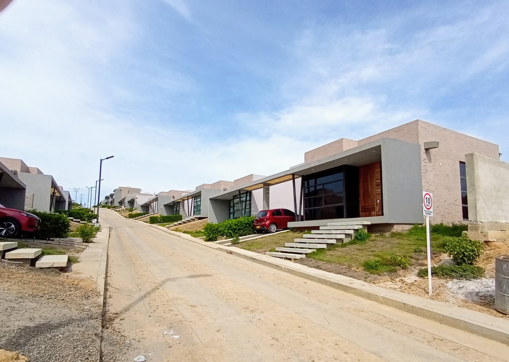 CASA CAMPESTRE EN VENTA – BAJO OSTION-RIVIERA DEL MAR – TUBARÁ